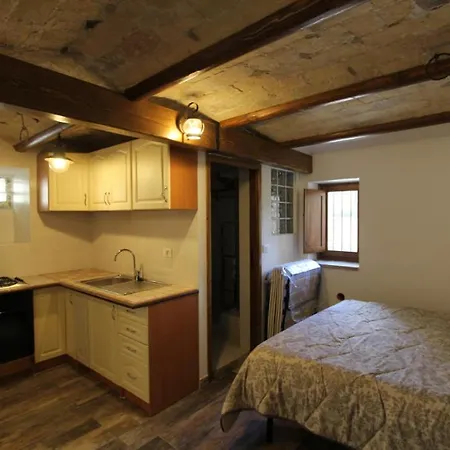 Monolocale Rustico Apartmán *